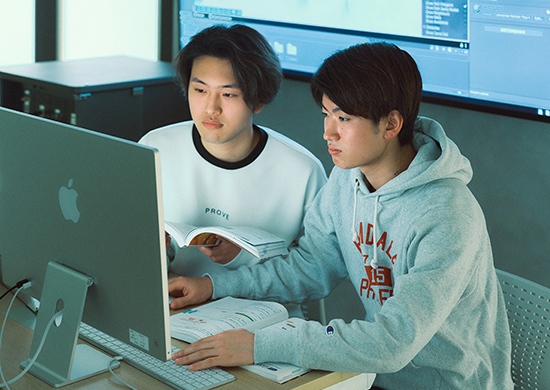情報システム学科の画像